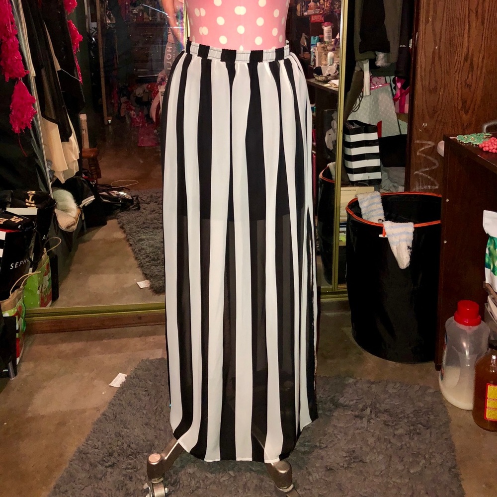 Striped maxi skirt